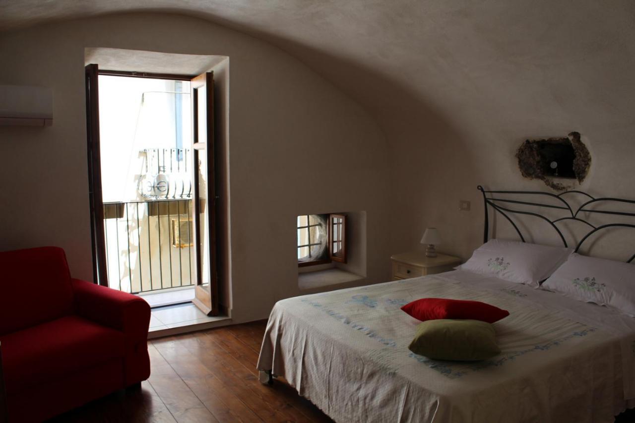 Casa Vacanza U Curtigghiu 利帕里 外观 照片