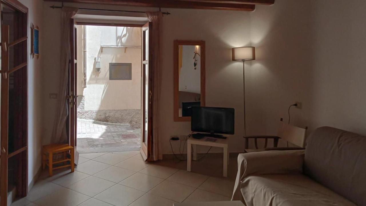 Casa Vacanza U Curtigghiu 利帕里 外观 照片